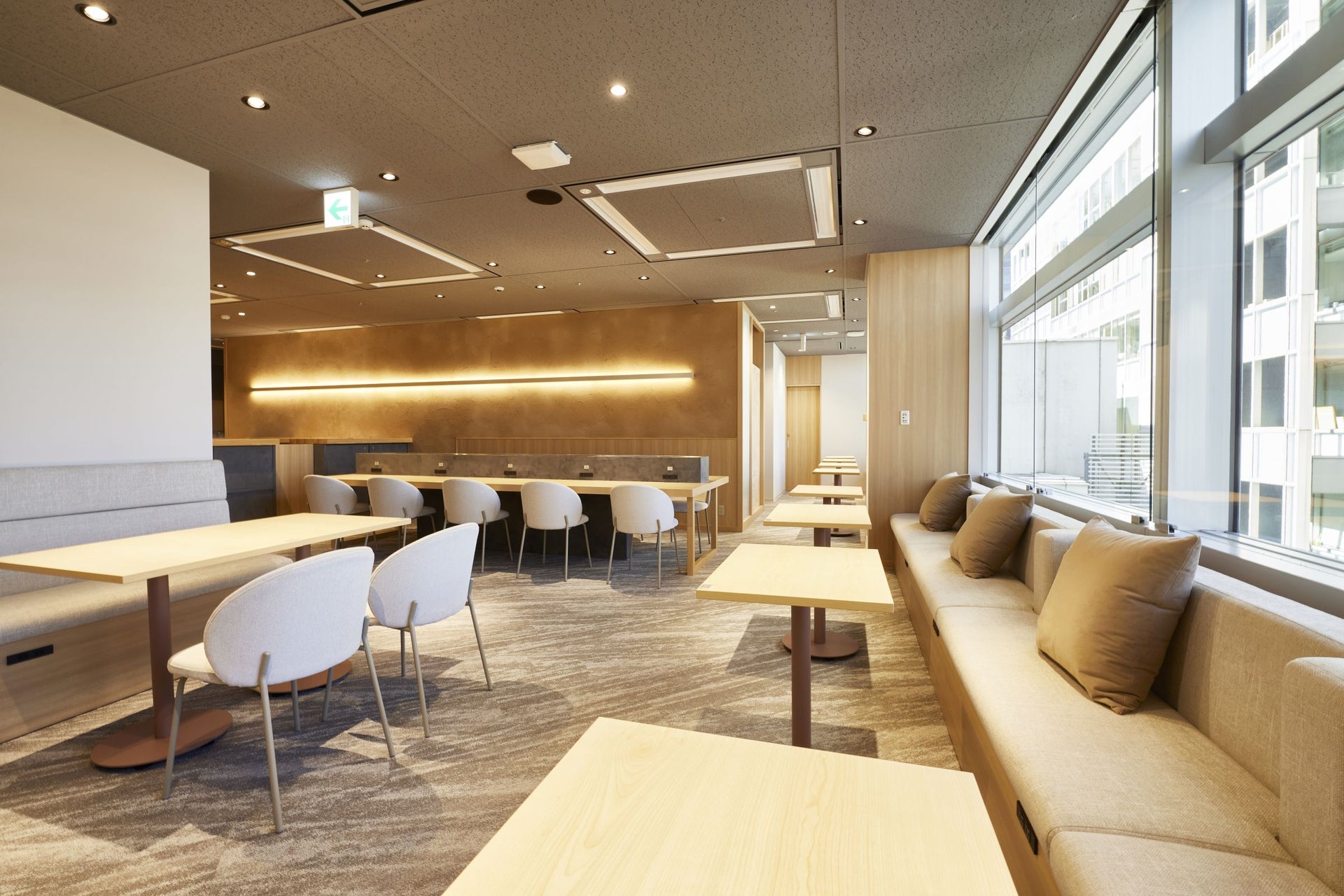 「EXPRESS WORK-Lounge」「EXPRESS WORK-Office」